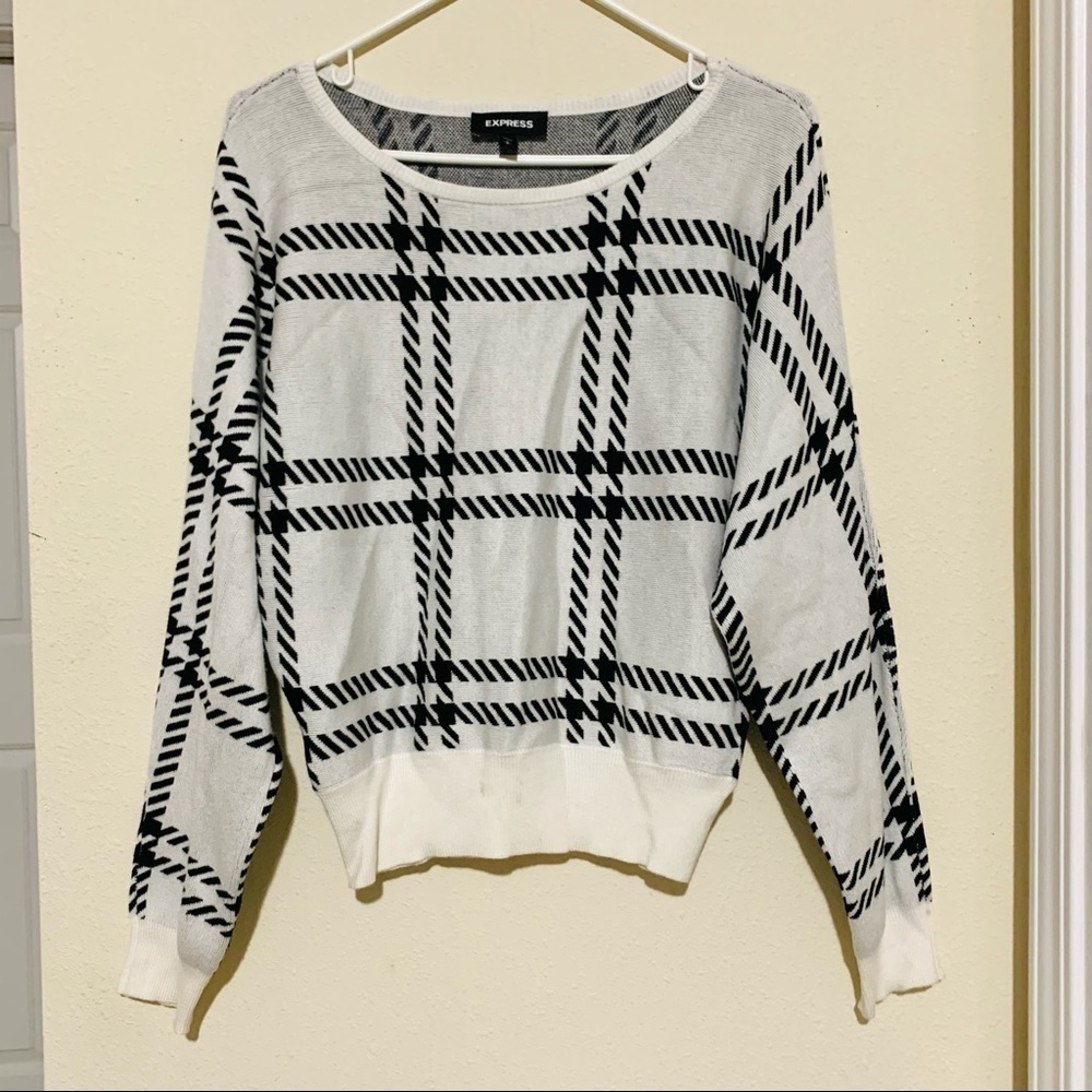 EXPRESS oversized pullover cropped sweater size S